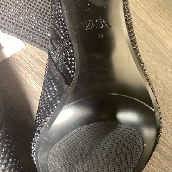 ZARA Women’s Black Heels - Picture 3 of 8
